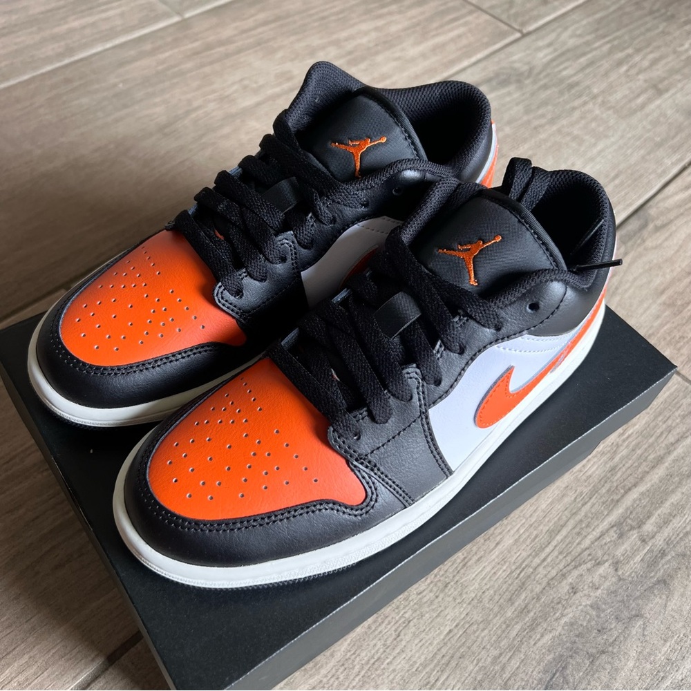 Air Jordan 1 Low ( box without lid )